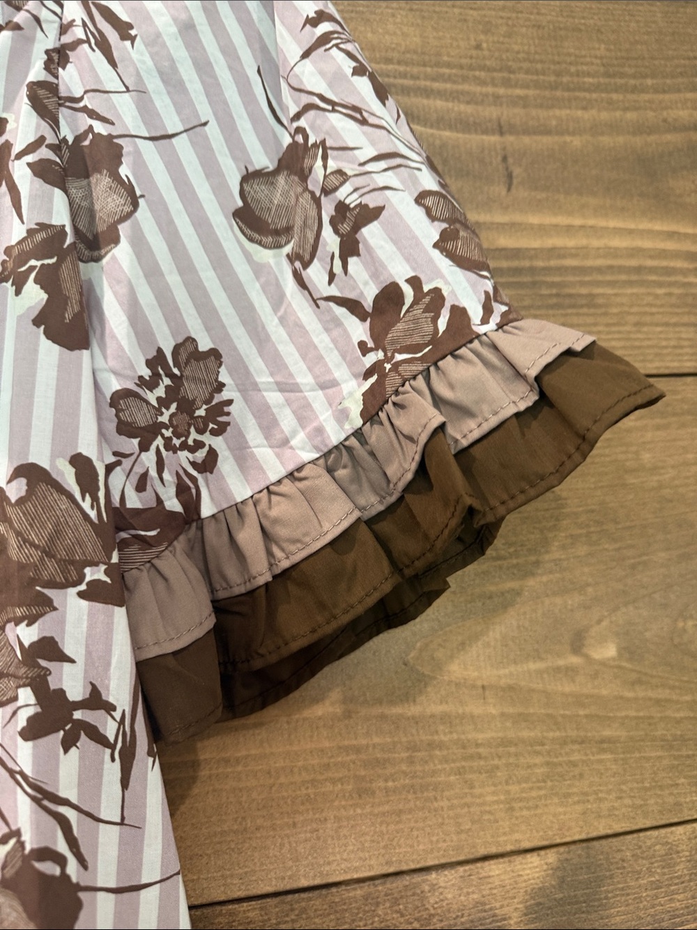 entro Brown Floral Ruffle Collar Blouse - Picture 4 of 6